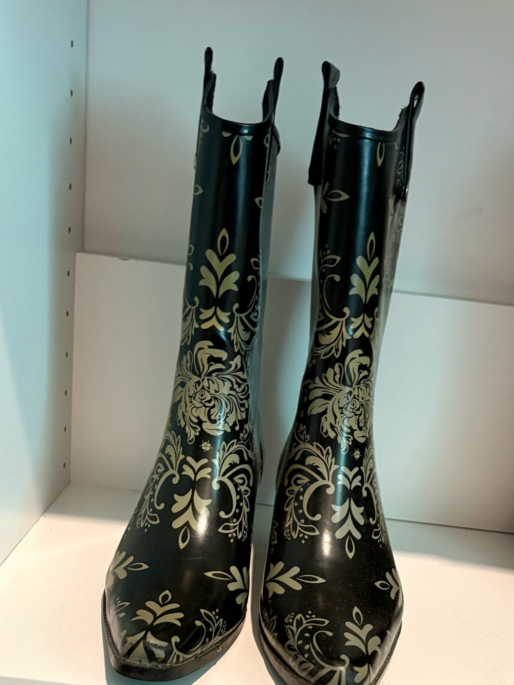 Stylish Black and Gray Patterned Rain Boots